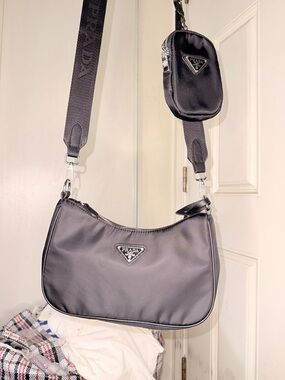 Prada 2005 Reedition black nylon Shoulder Bag full set, mini & chain